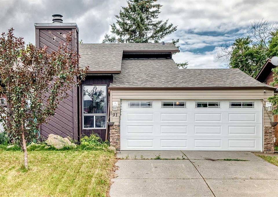 1st image of 91 N Castleridge Cres NE