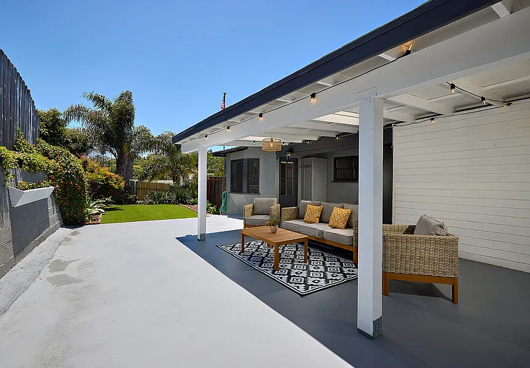 2136 Foothill Dr — Photo 21