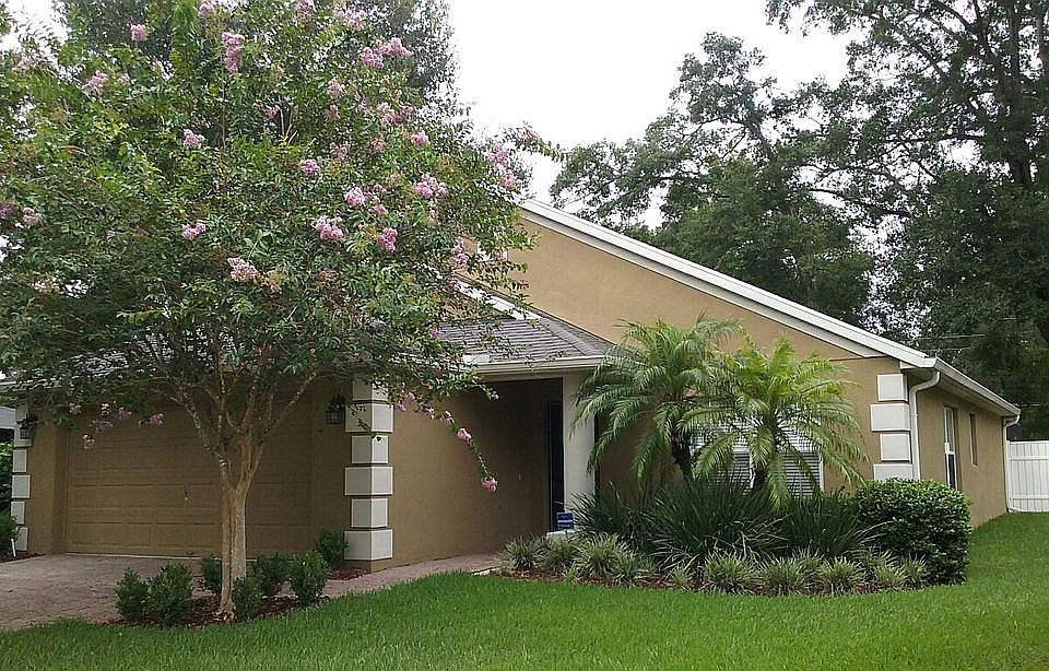 1st image of 105 Secluded Oaks Ct
