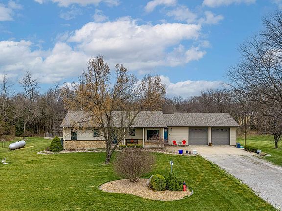 4th image of 22893 Ryan Rd