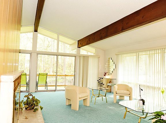 2nd image of 20880 Thornwood Dr