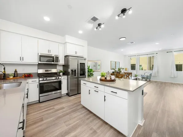 5280 Beachfront Cove St #240, San Diego, CA 92154