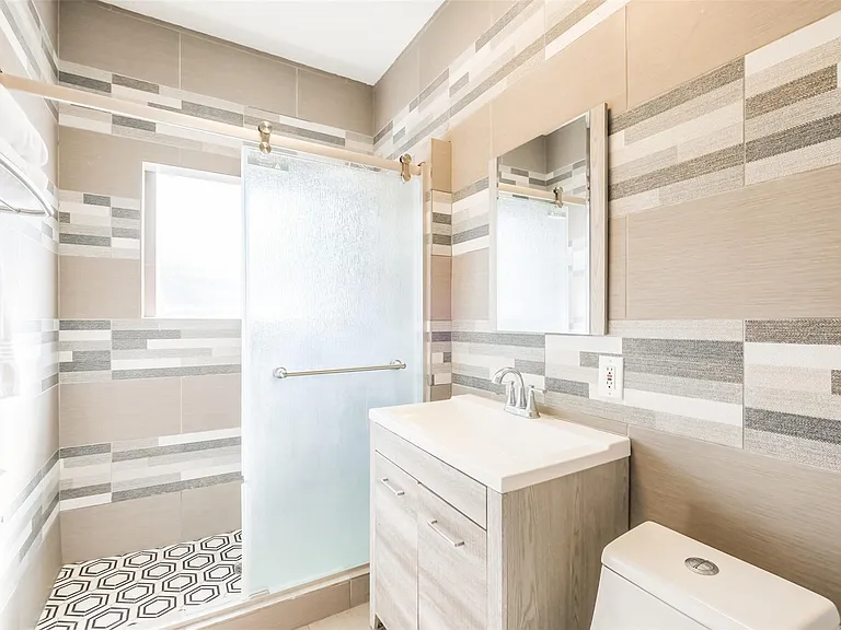 1716 Richmond Ave #2 — Photo 14