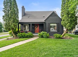 10705 Kingston Ave, Huntington Woods, MI