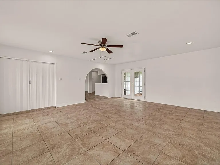 6311 Tall Willow Dr — Photo 12
