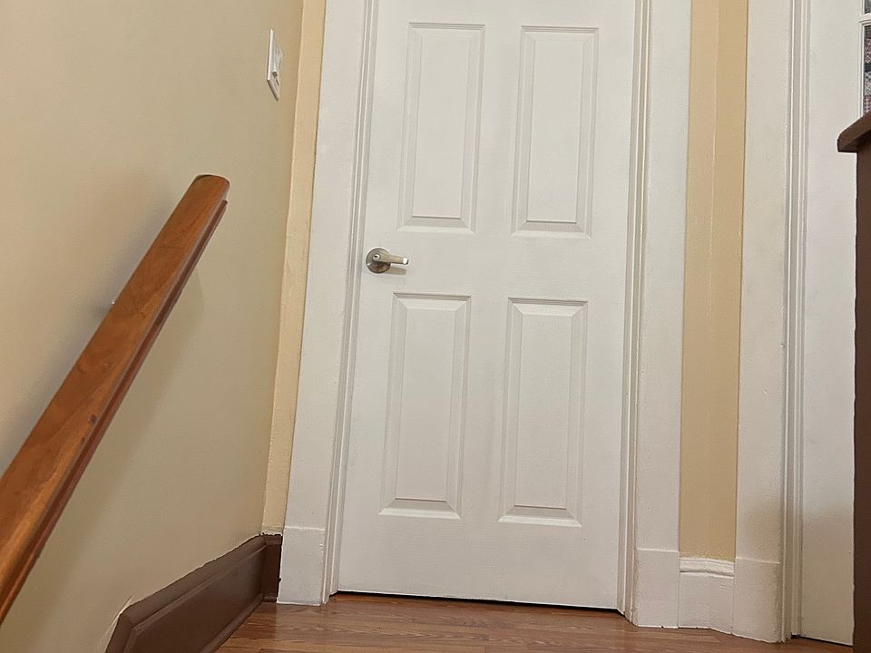 Starwell and apartment door