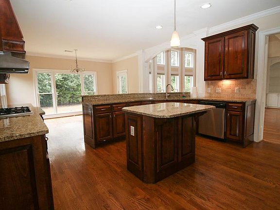 5th image of 1654 Jamie Leigh Ct