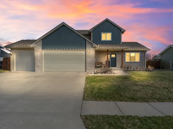 302 Upstill St, Gilbert, IA 50105