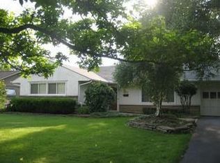 3494 Colchester Rd, Columbus, OH 43221