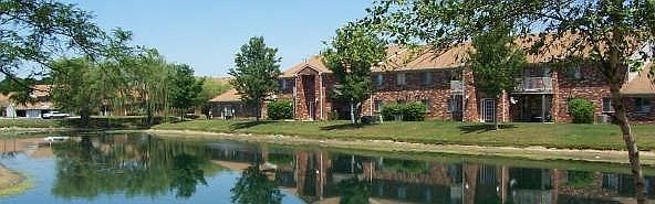 2nd image of 515 Bradford Cir APT D