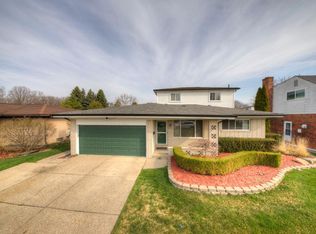 37256 Tricia Dr, Sterling Heights, MI 48310