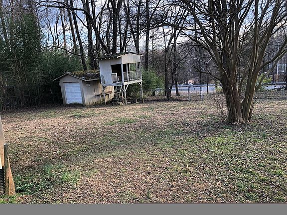 2nd image of 229 Bel Aire Dr