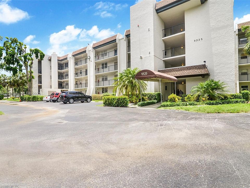 1st image of 9325 Lagoon Pl APT 307