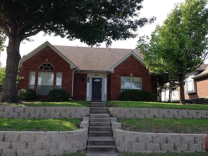 1st image of 1522 Grinstad Dr