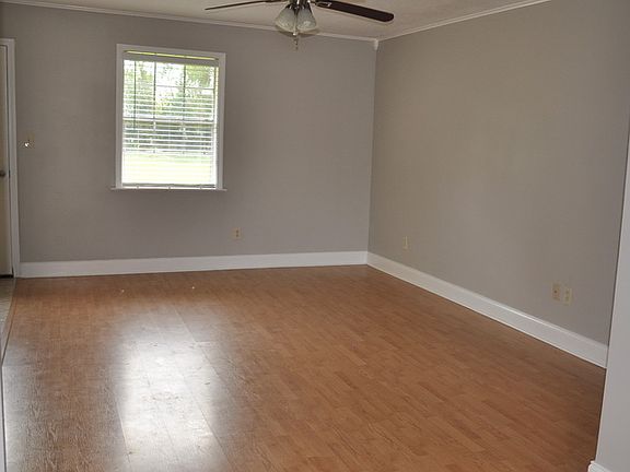2nd image of 39457 Gregg Dr