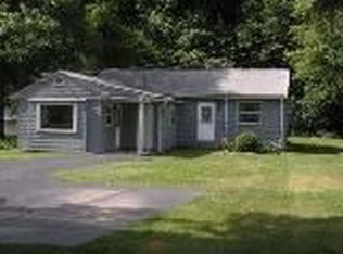 21 Pine Swamp Rd, Cumberland, RI 02864