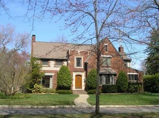 54 Cloverly Rd, Grosse Pointe Farms, MI 48236