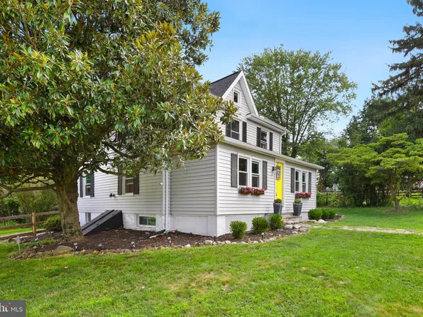 411 E A St, Purcellville, VA 20132