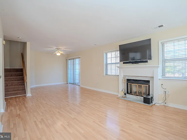 6202 Cedar Ct — Photo 6