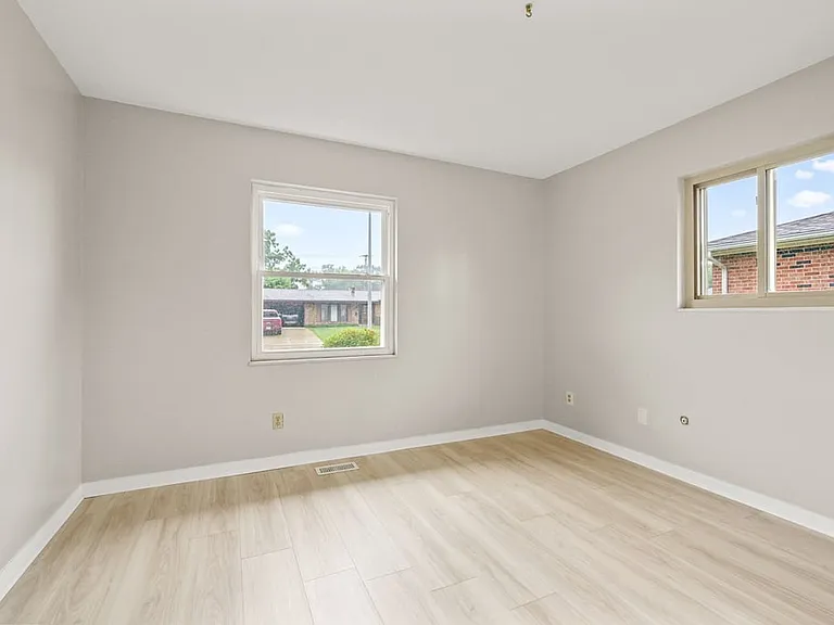 213 Southerly Hills Dr — Photo 19