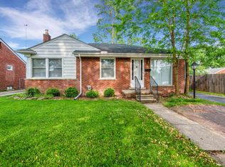 28028 Bohn St, Roseville, MI 48066