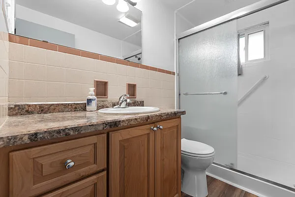 851 Florence Ave #2 — Photo 17