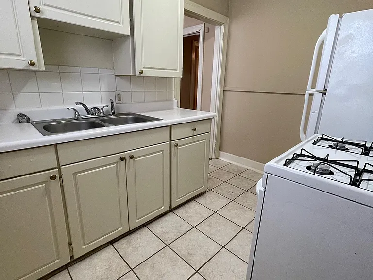 3425 Villa Rose Dr #3 — Photo 10