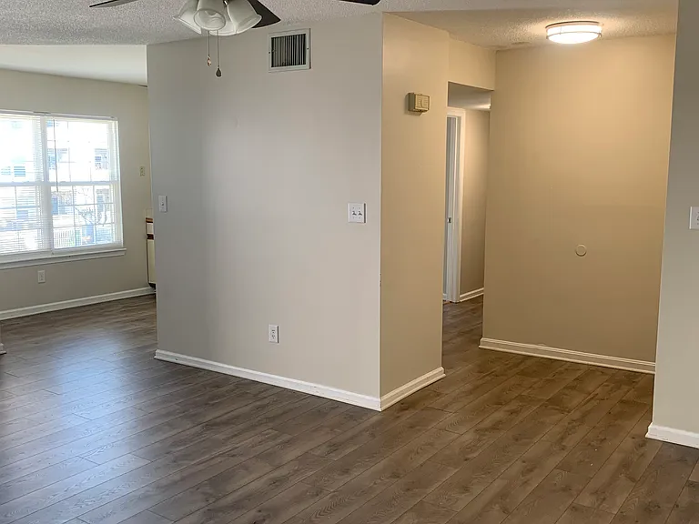 616 Shoreham Ct #202 — Photo 2