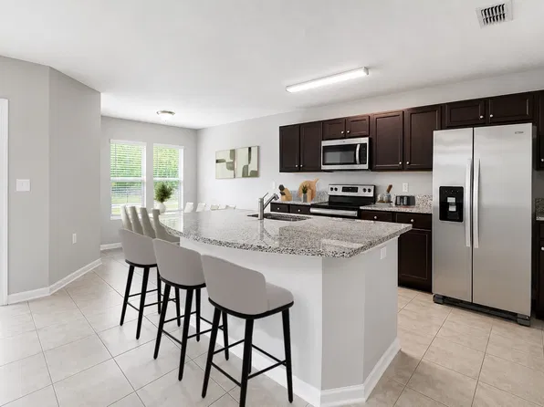 9068 Open Field Rd, Jacksonville, FL 32222