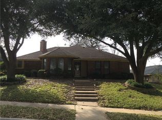 3701 Elmcrest Cir, Garland, TX 75040