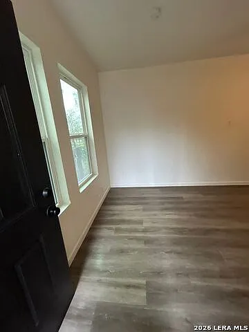 2215 N Elmendorf St — Photo 3