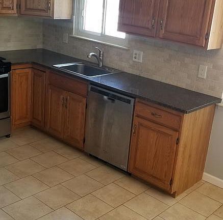 5th image of 20555 Vermander Ave