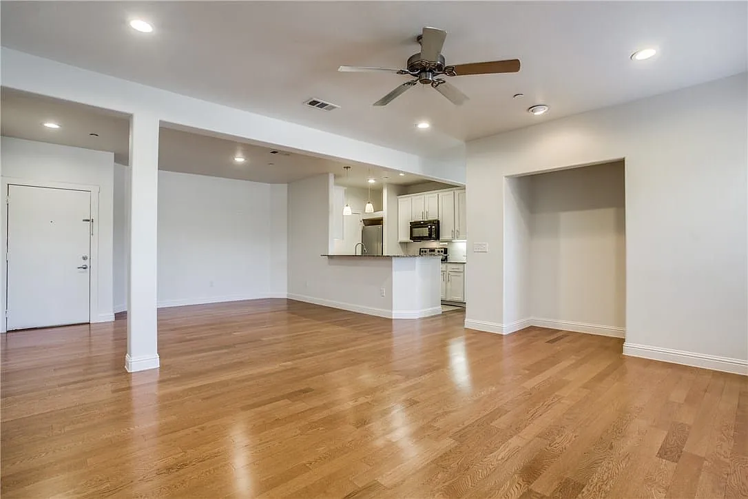 3 bed, 2.0 bath, 1750 sqft, $3,100 — Photo 4