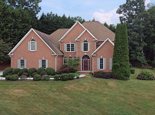 12821 High Oak Rd, Knoxville, TN 37934