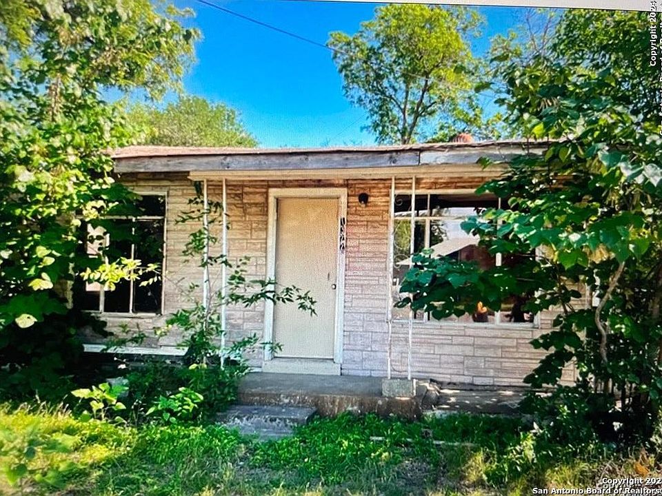 1st image of 1322 W SOUTHCROSS BLVD