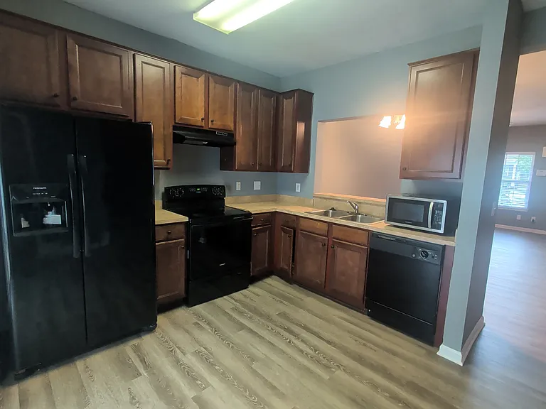 8434 Big Creek Ct — Photo 10