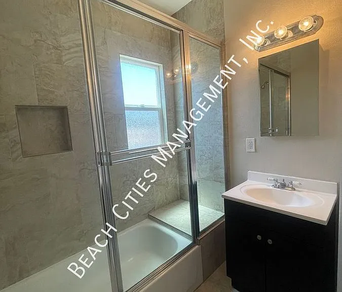 2167 Pine Ave #2171 — Photo 26