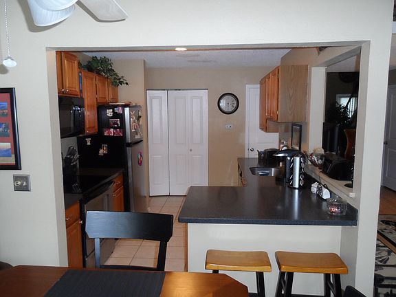4th image of 5 Westchester Ct