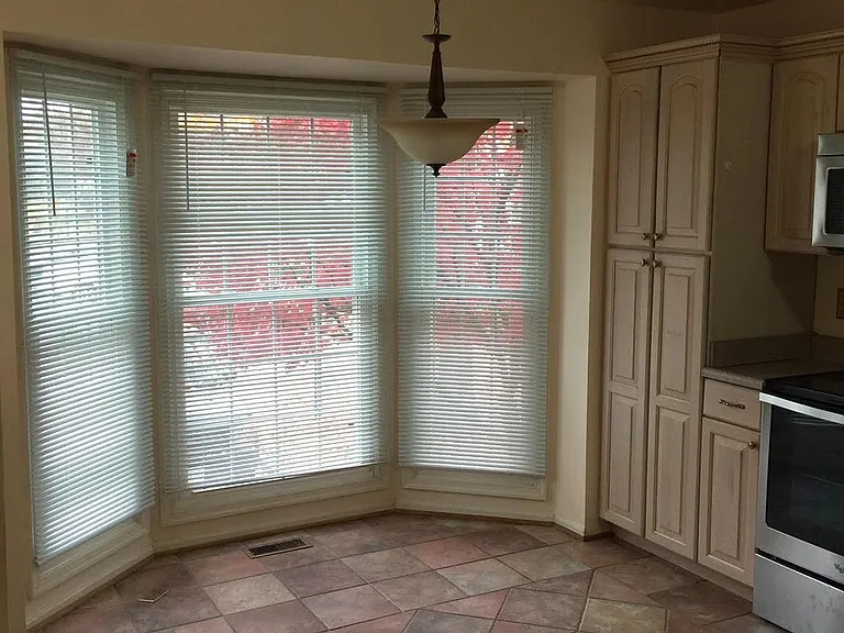 7034 Darby Towne Ct — Photo 2