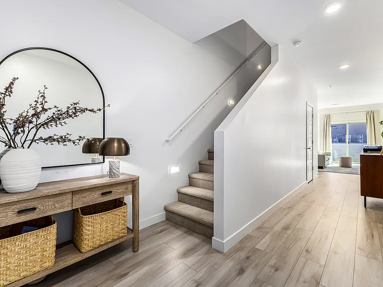 2265 W Echo Ln — Photo 5