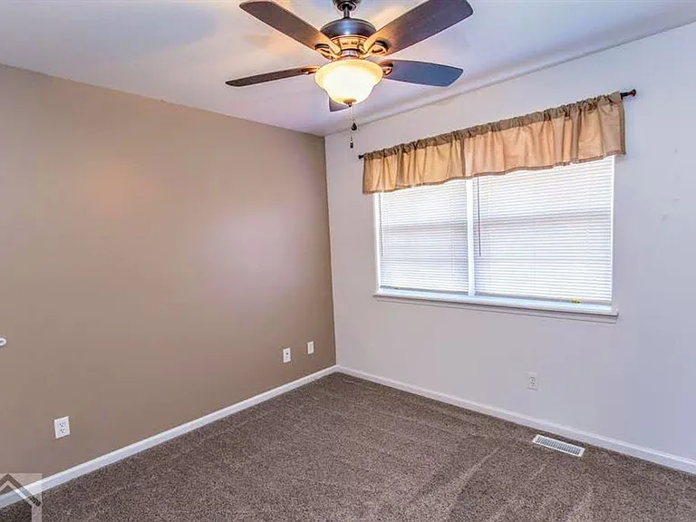 21731 Harlan Ln — Photo 4