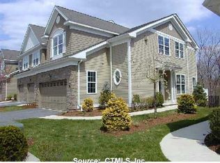 204 Hunter Dr, Litchfield, CT 06759