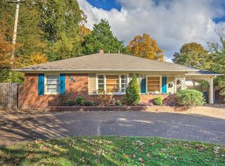 396 N Mendenhall Rd, Memphis, TN 38117