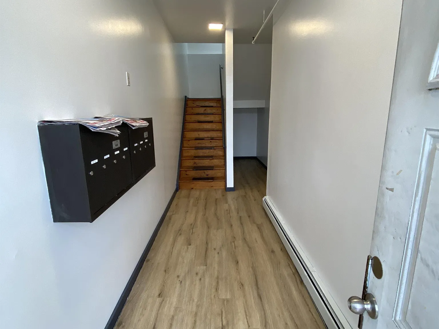 101 Main St — Photo 1