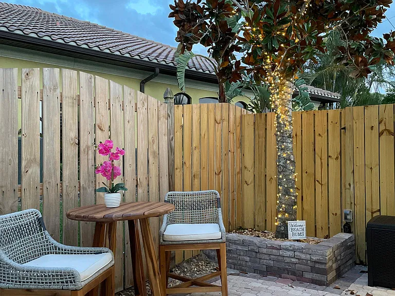 1101 Mallorca Dr — Photo 2