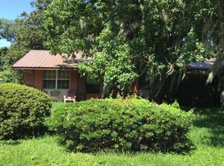 2225 Poinsettia Cir, Brunswick, GA 31520