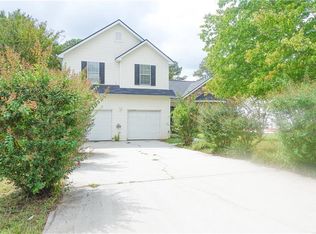 1371 Pebble Ridge Ln, Hampton, GA 30228