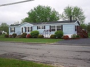 33 Clark Rd, Shirley, MA 01464