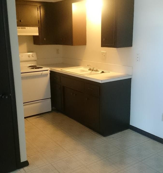 1st image of 4313 Vfw Dr APT 36