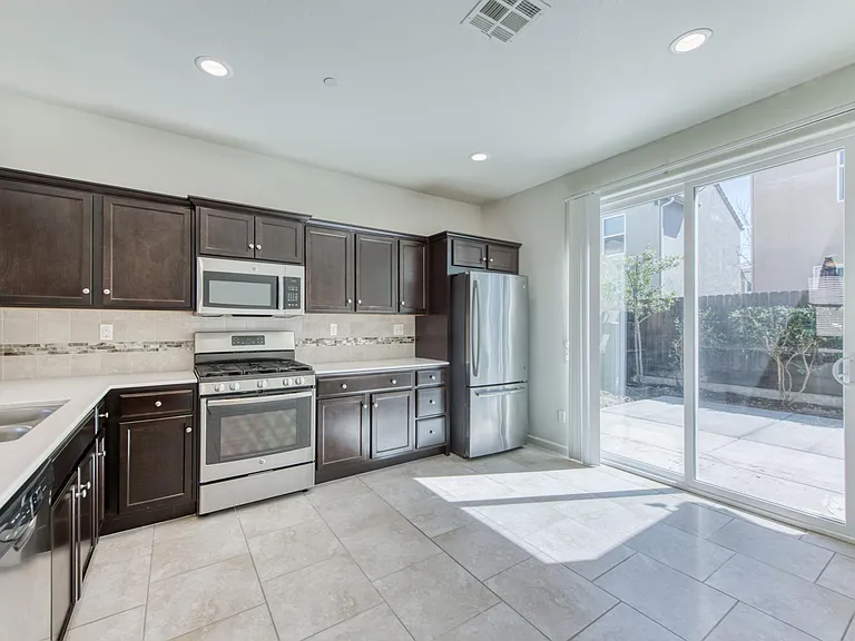 3714 Amity Ln — Photo 10